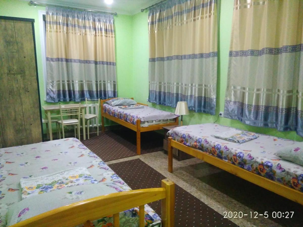 Hostel Bukhara Gold Tasjkent Eksteriør billede