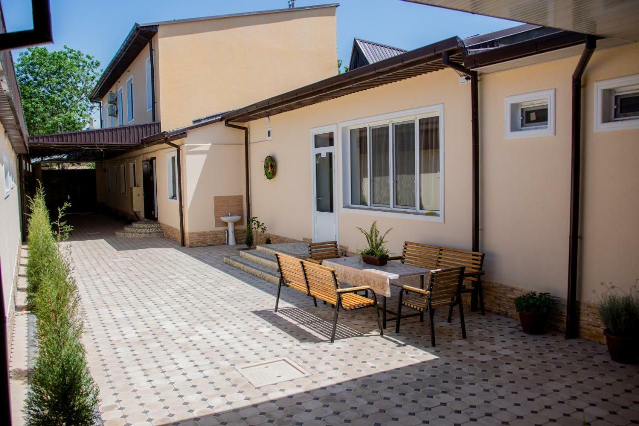 Hostel Bukhara Gold Tasjkent Eksteriør billede