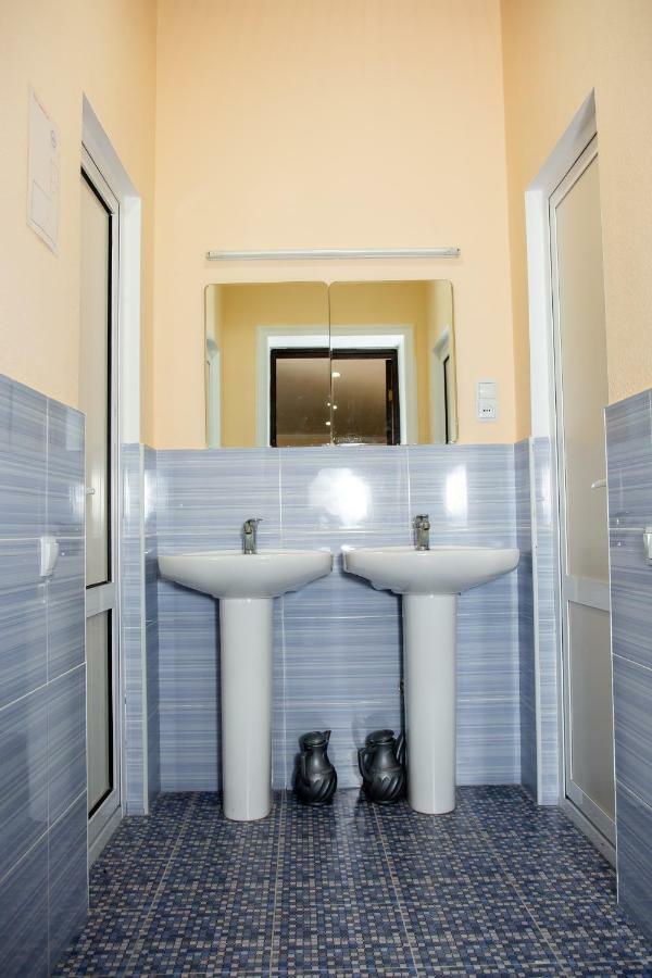 Hostel Bukhara Gold Tasjkent Eksteriør billede