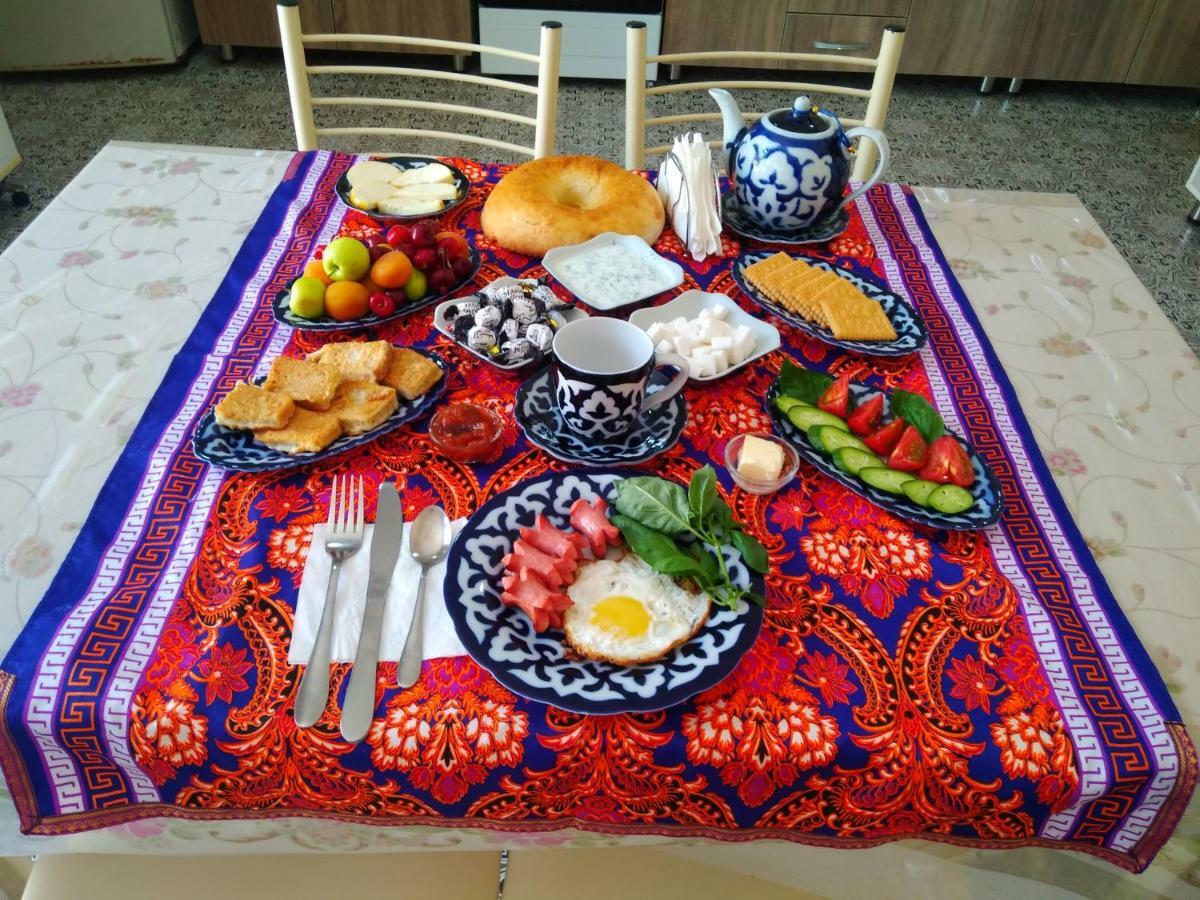 Hostel Bukhara Gold Tasjkent Eksteriør billede